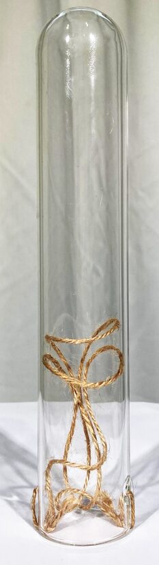 Stikla cilindrs ar striķi